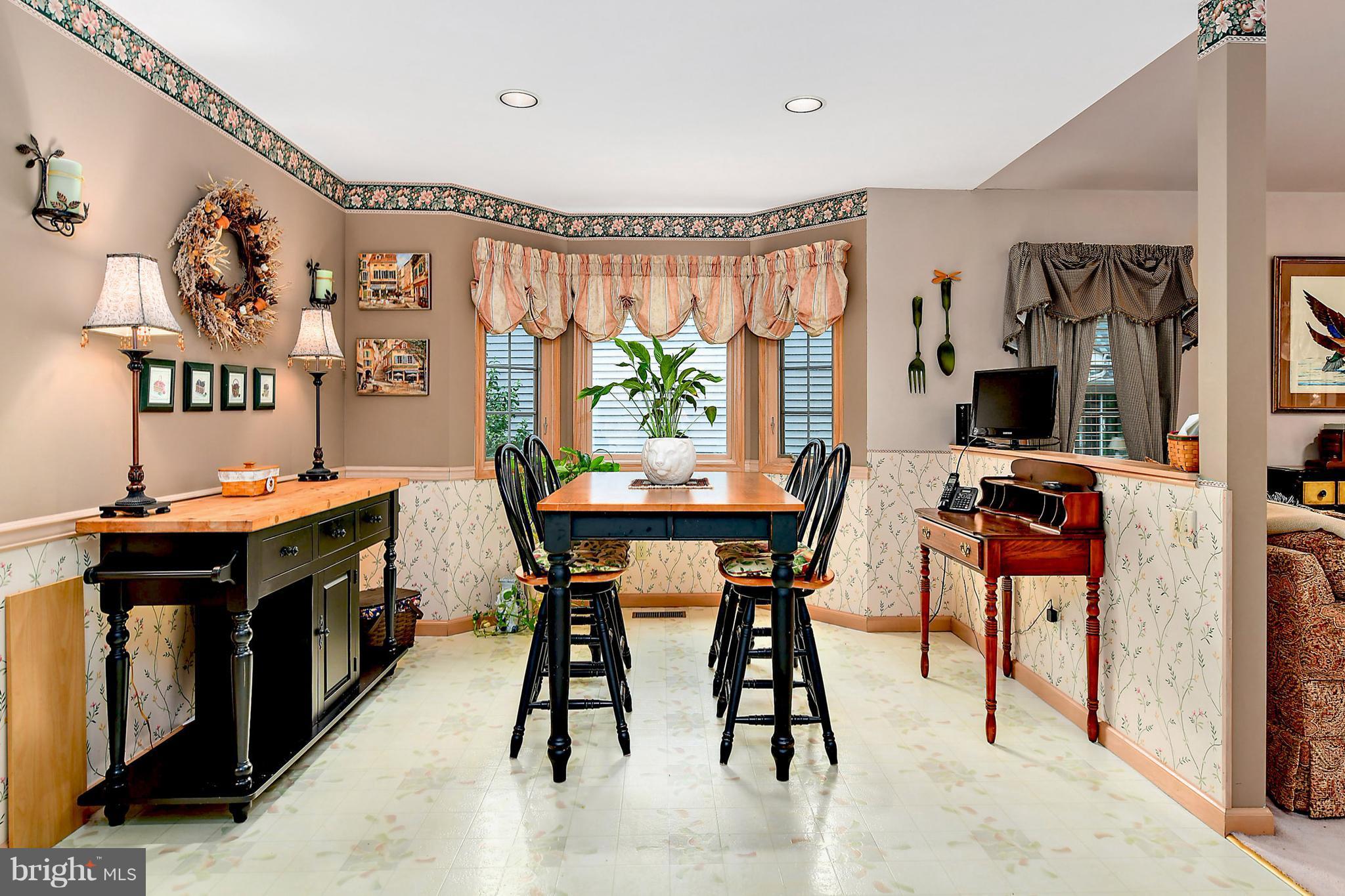 7 Abbyshire Road Ocean Pines, MD 21811 - Photo 11 of 29 Kitchen w/loads of space