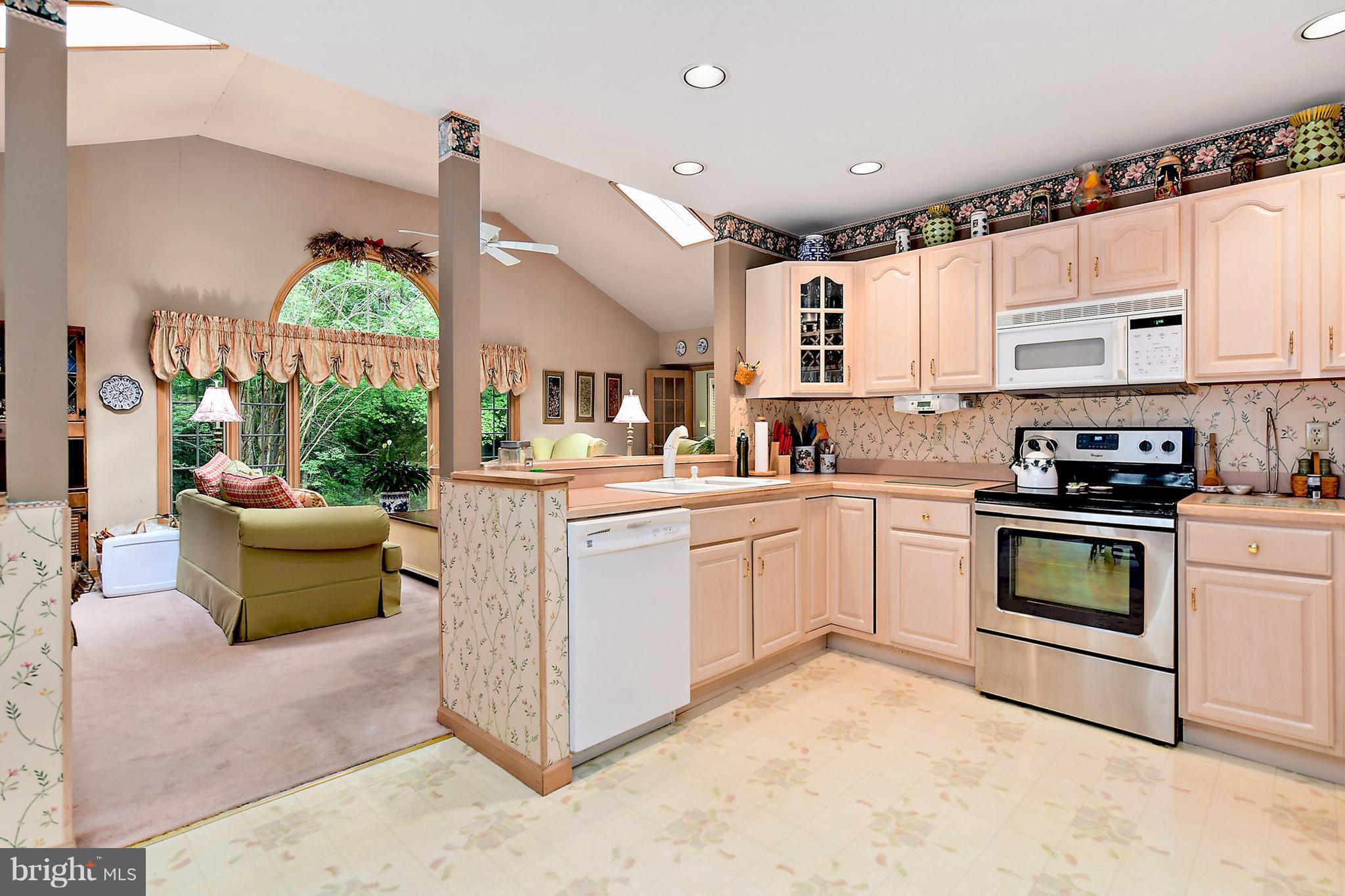 7 Abbyshire Road Ocean Pines, MD 21811 - Photo 7 of 29 Kitchen W/stainless appliances, cabinet space