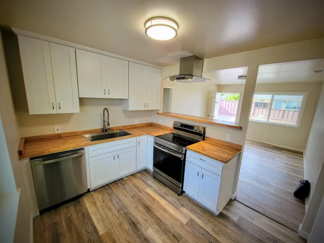 $1,888,888 | 3516 Olsen Drive, San Jose, CA 95117