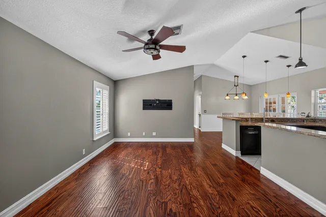 $4,950 | 9121 Paragon Way, Boynton Beach, FL 33472