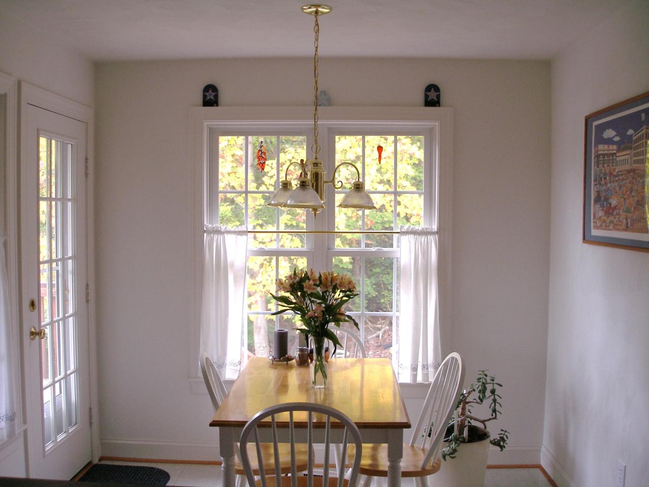 1420 Fieldgate Road Salem, VA 24153 - Photo 5 of 5 Breakfast Area