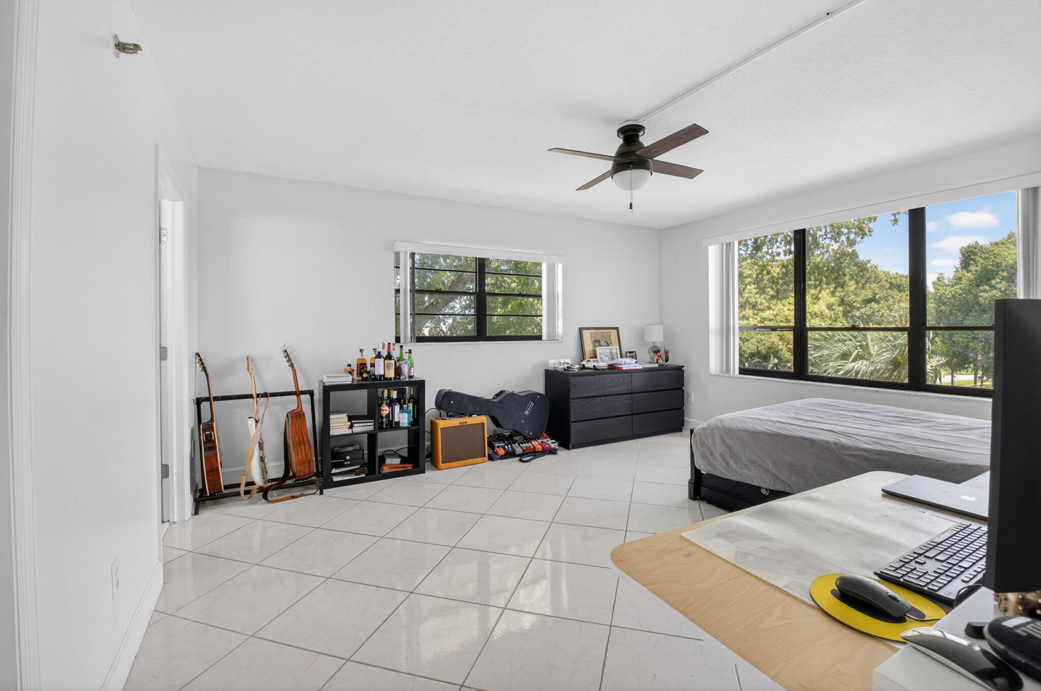 9170 Southwest 14th Street, Unit 4409 Boca Raton, FL 33428 - Photo 18 of 37 Guest Bedroom
