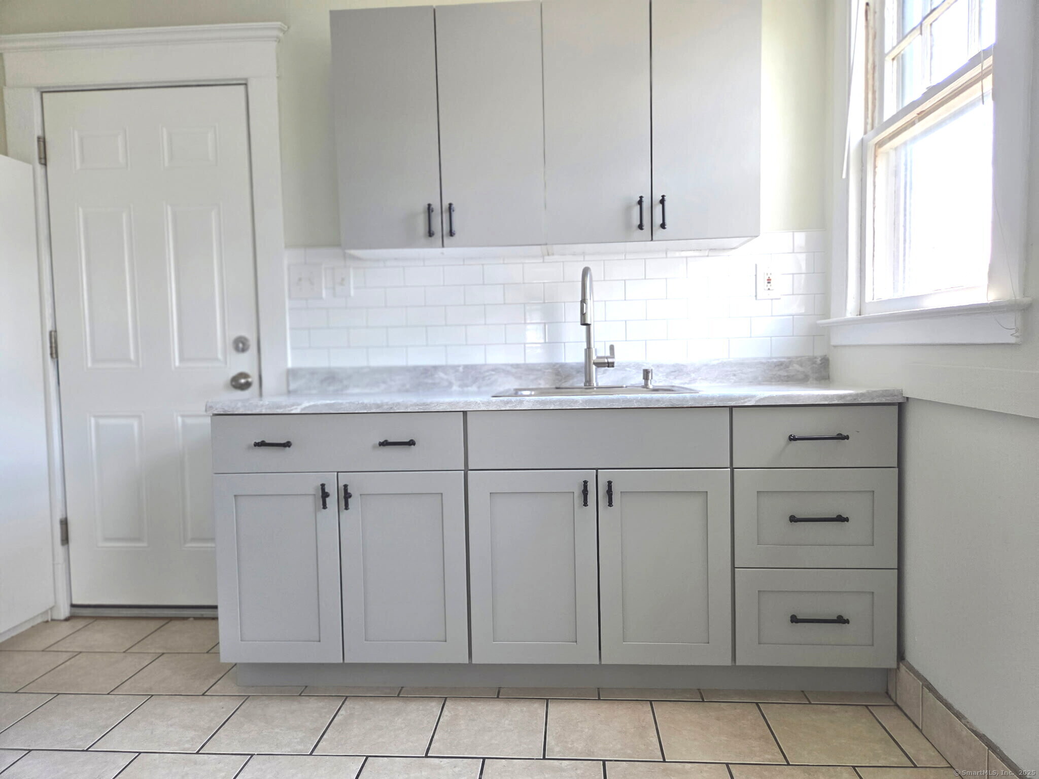 108 Concord Street Hamden, CT 06514 - Photo 2 of 12