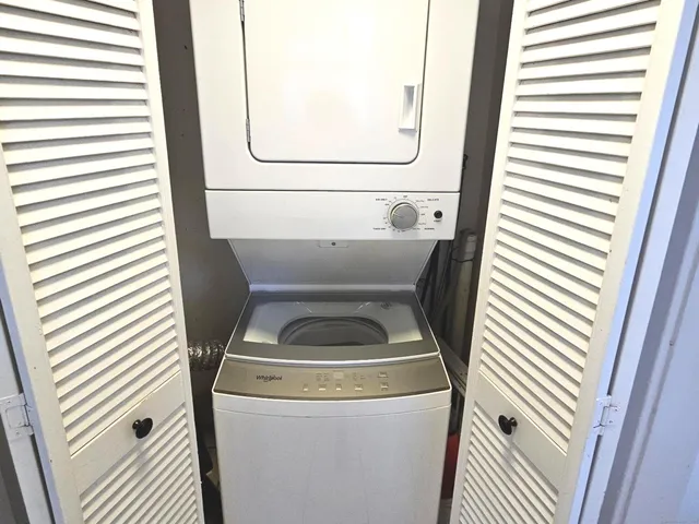 $1,800 | 108 Concord Street, Hamden, CT 06514