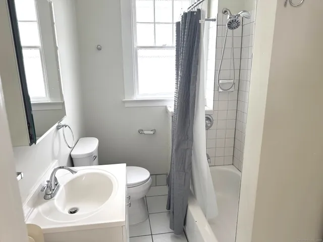 $1,800 | 108 Concord Street, Hamden, CT 06514