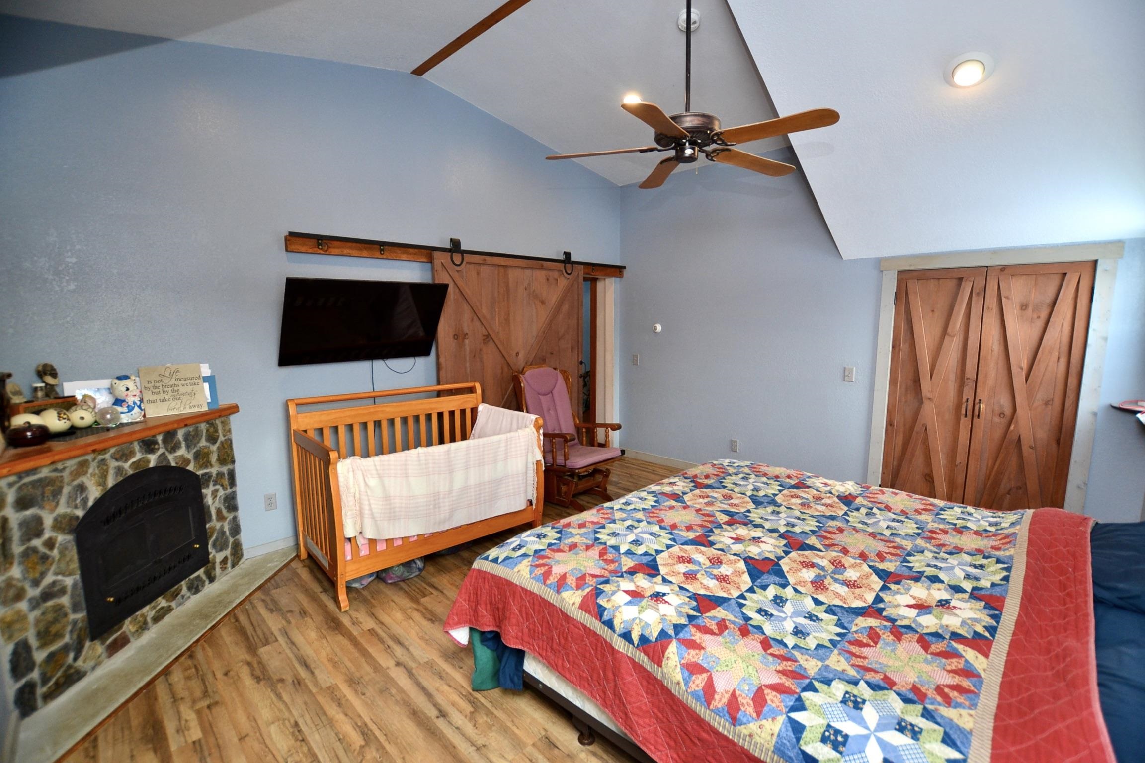 1264 Loop Road Westfield, VT 05874 - Photo 14 of 35