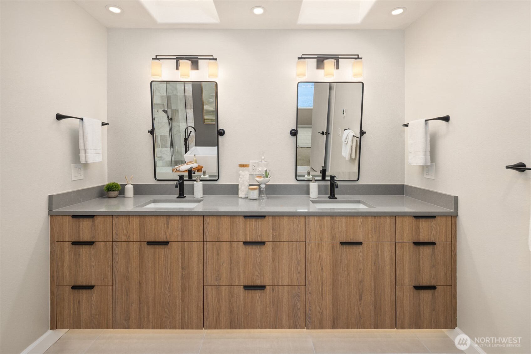 3711 Lake Washington Boulevard North Renton, WA 98056 - Photo 22 of 39