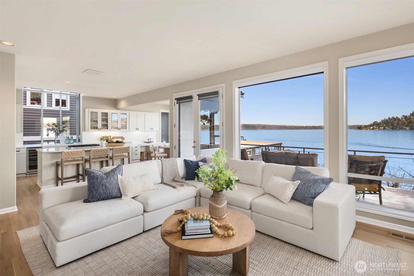 3711 Lake Washington Boulevard North Renton, WA 98056 - Photo 4 of 39