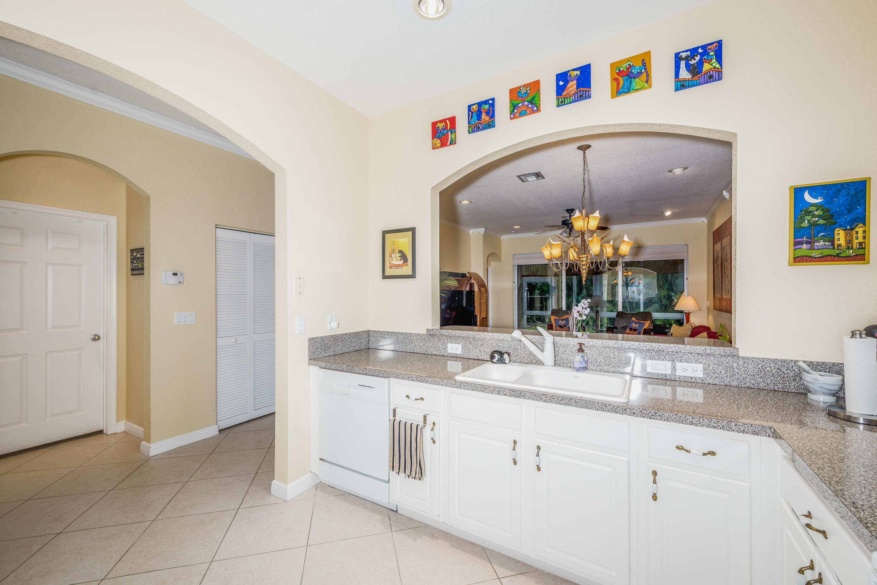 Open Kitchen