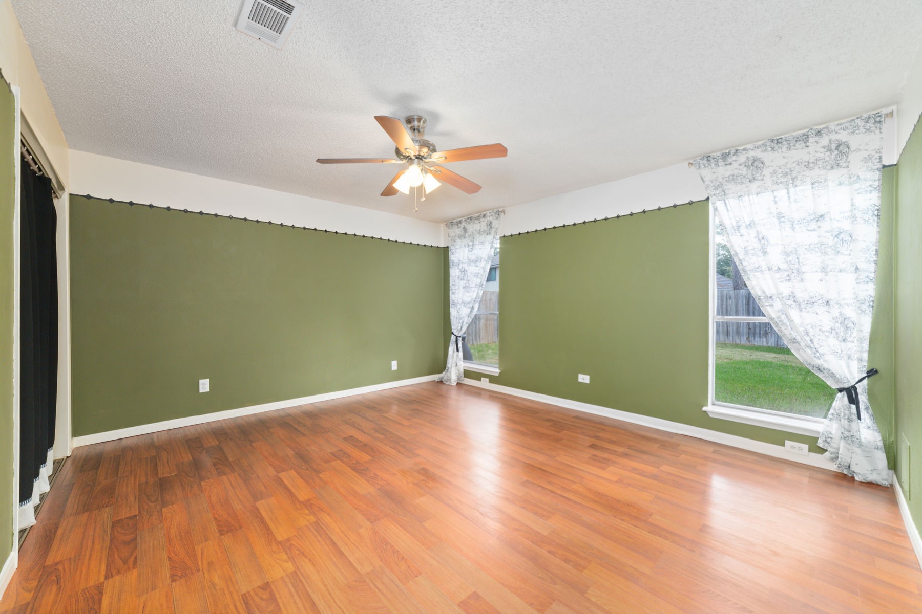 25402 Mill Pond Lane Spring, TX 77373 - Photo 12 of 24 Primary Bedroom