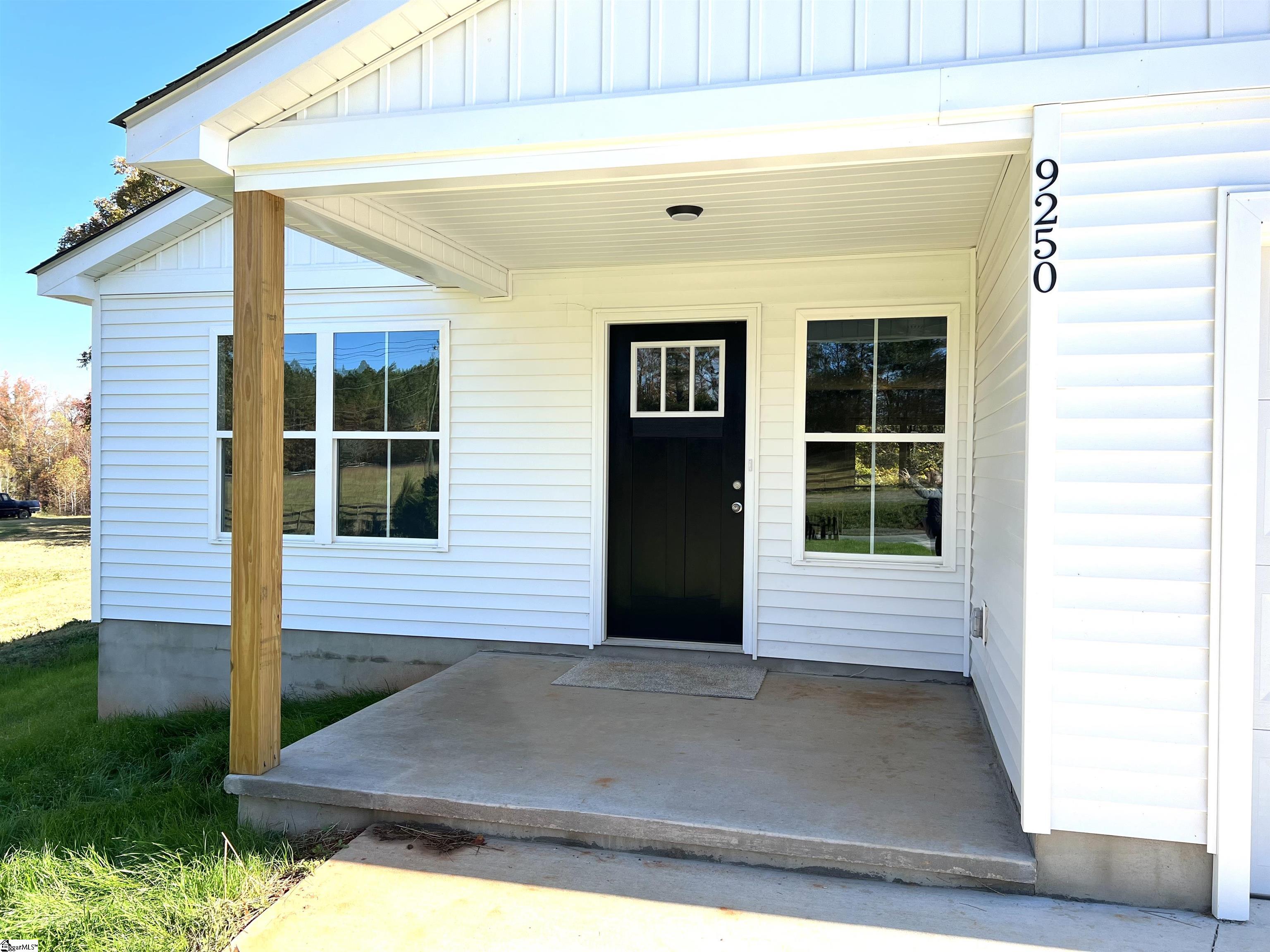 9250 New Cut Road Campobello, SC 29322 - Photo 3 of 29