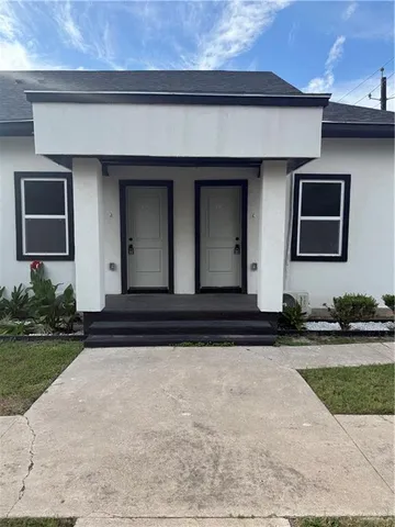 $800 | 1023 Miller Avenue, Mission, TX 78572