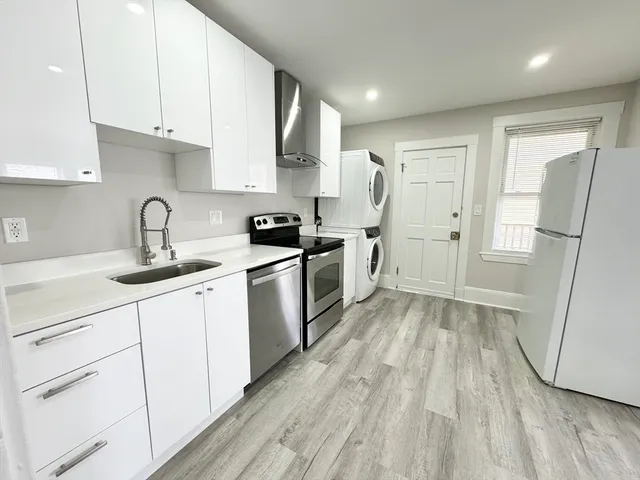 $2,500 | 57 Burrell Street, Unit 2, Boston, MA 02119