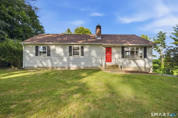$274,900 | 249 Plain Hill Road, Norwich, CT 06360