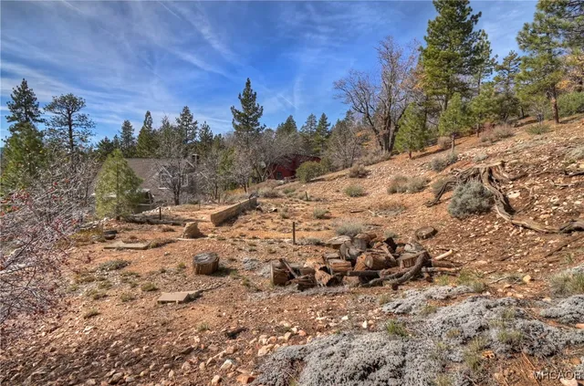 a view of mountain with outdoor space