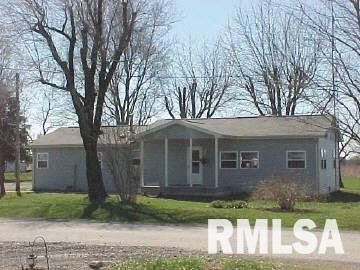 7762 Brubaker Road Kinmundy, IL 62854 - Photo 1 of 3
