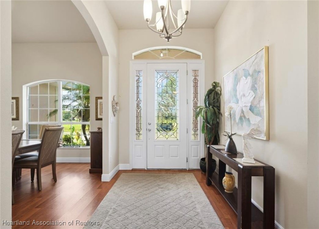 1101 Lakeside Way Sebring, FL 33876 - Photo 2 of 41 a view of a livingroom with furniture and a window