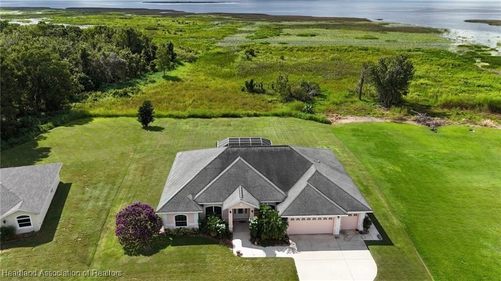 1101 Lakeside Way Sebring, FL 33876 - Photo 40 of 41 a aerial view of a house