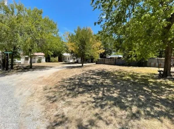 $179,900 | 312 Alexander Lane, Bridgeport, TX 76426