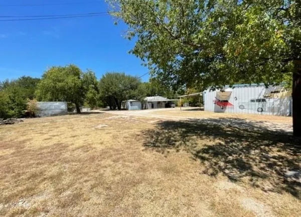 $179,900 | 312 Alexander Lane, Bridgeport, TX 76426