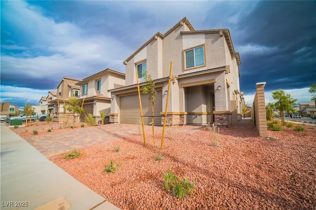 $2,550 | 412 Isla Enclave Way, Henderson, NV 89011