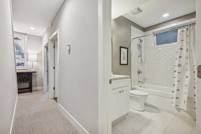 $925,000 | 1627 North Campbell Avenue, Unit 1, Chicago, IL 60647