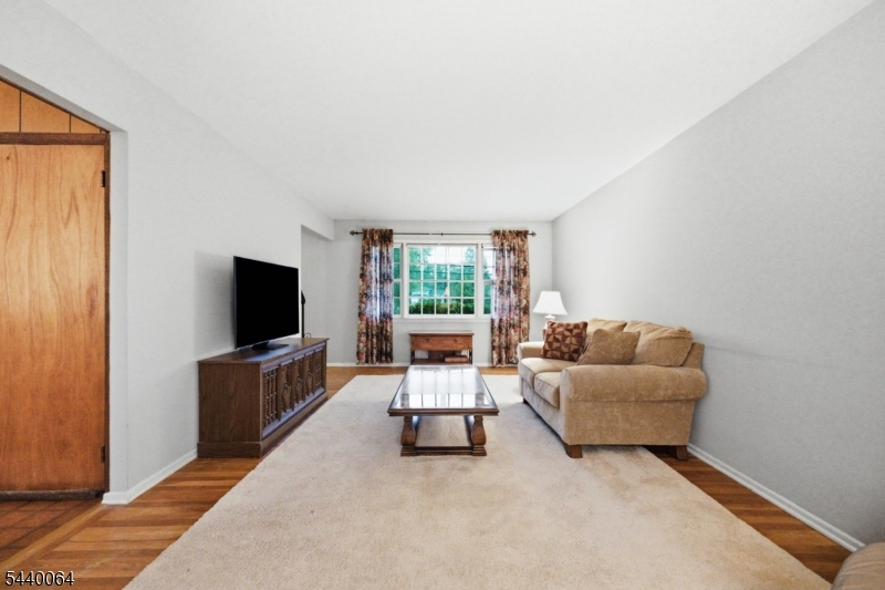 13 Ledgewood Road Flanders, NJ 07836 - Photo 6 of 30