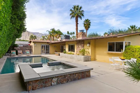 $1,200,000 | 1387 East Verbena Drive, Palm Springs, CA 92262