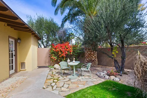 $1,200,000 | 1387 East Verbena Drive, Palm Springs, CA 92262