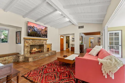 $1,200,000 | 1387 East Verbena Drive, Palm Springs, CA 92262