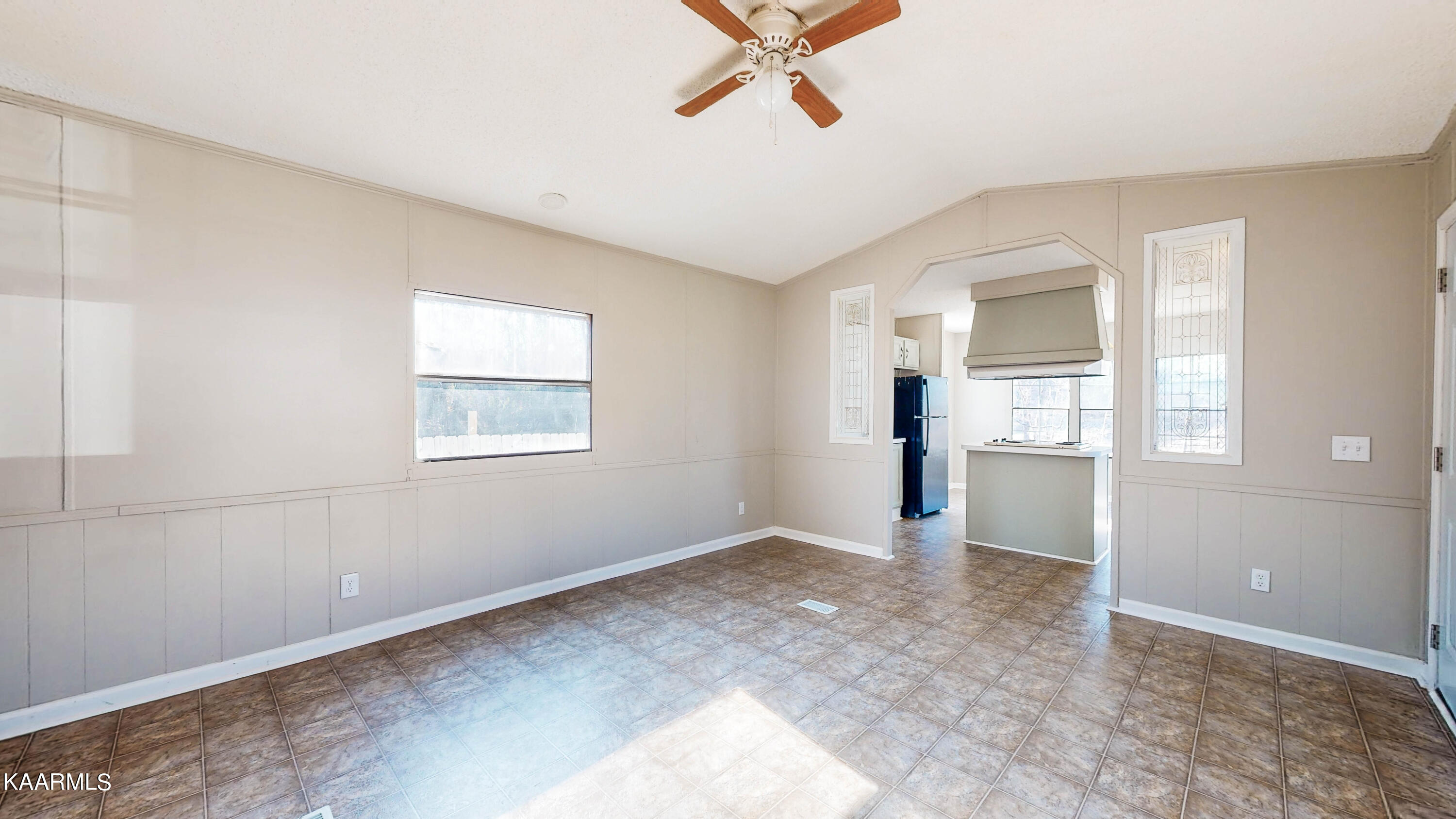 449 Sinking Springs Road Clinton, TN 37716 - Photo 8 of 17 449-Sinking-Springs-Rd-03082023_125812