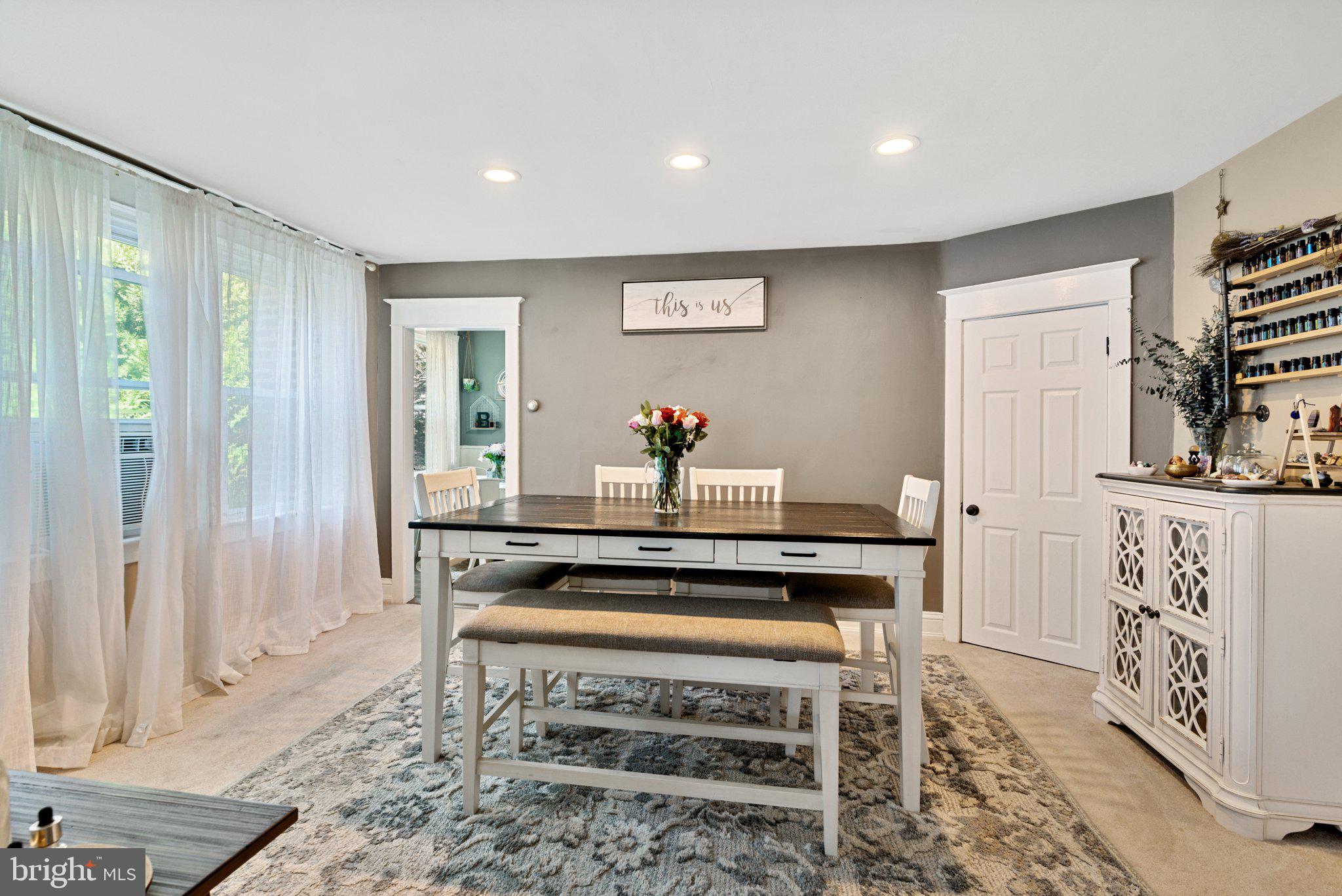 19 Wayne Avenue Springfield, PA 19064 - Photo 7 of 22 Dining room
