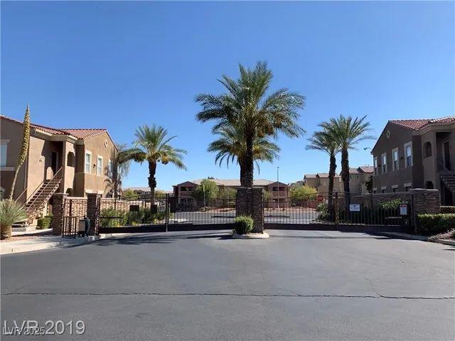 $1,525 | 10245 South Maryland Parkway, Unit 2207, Las Vegas, NV 89183