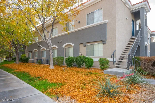 $1,525 | 10245 South Maryland Parkway, Unit 2207, Las Vegas, NV 89183