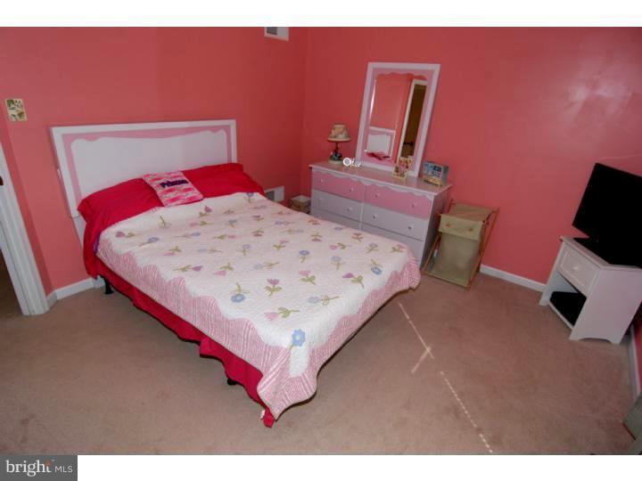 395 Angora Road Reading, PA 19606 - Photo 16 of 25 Bedroom 2