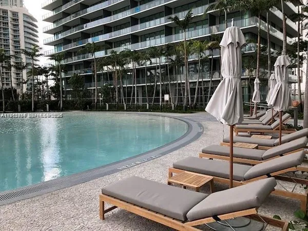 $19,995 | 650 Northeast 32nd Street, Unit BH6, Miami, FL 33137