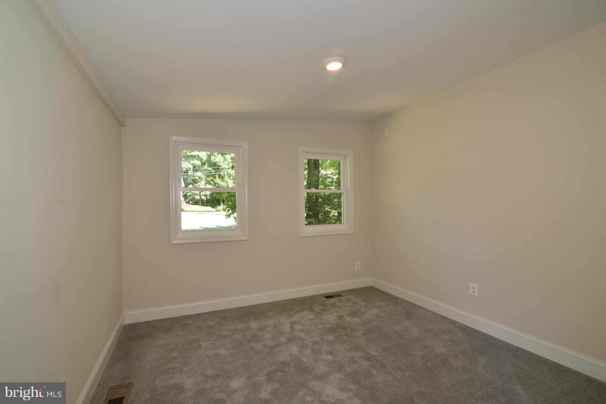 4165 Freezeland Road Linden, VA 22642 - Photo 14 of 30 Bedroom (Master)