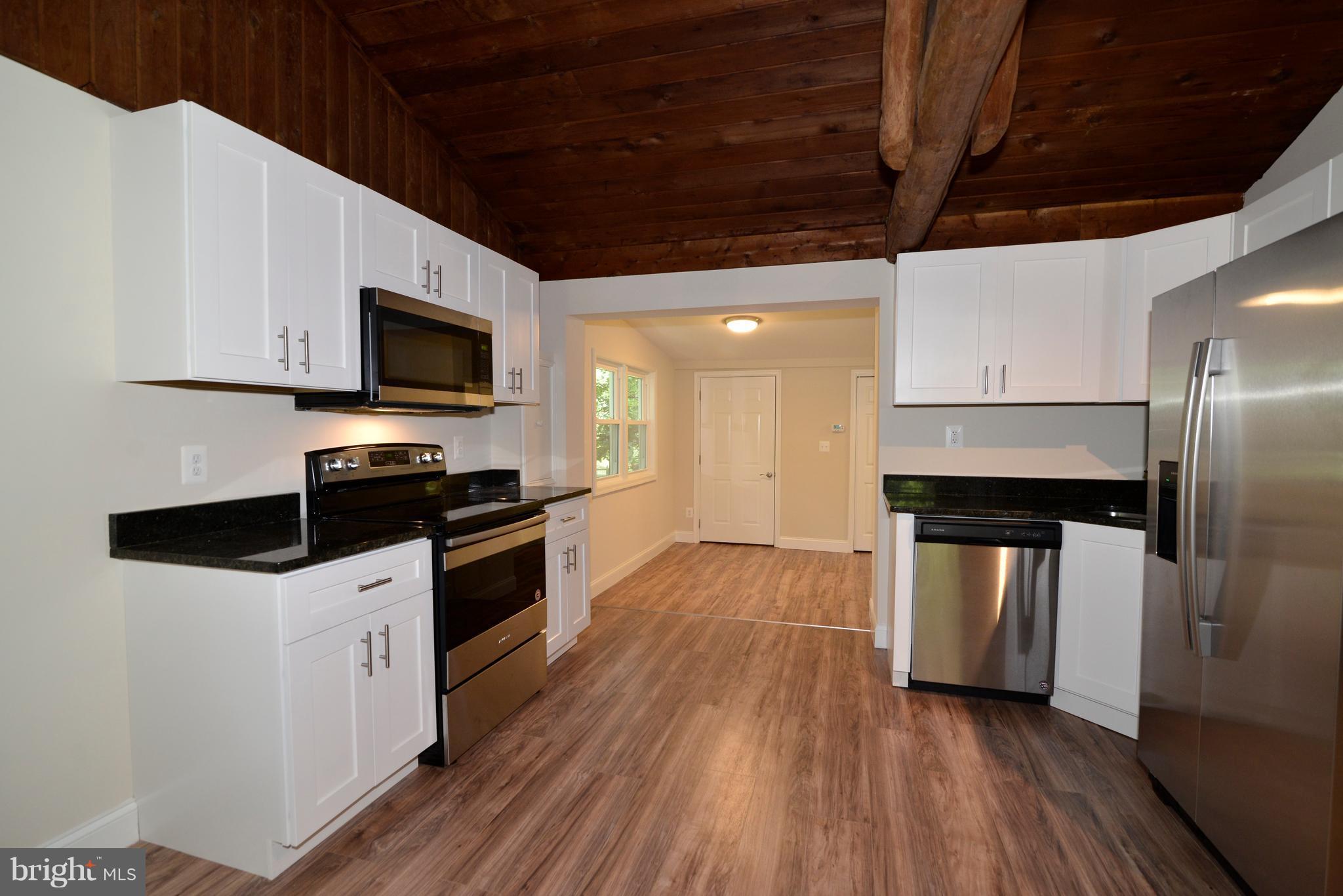 4165 Freezeland Road Linden, VA 22642 - Photo 6 of 30 Kitchen