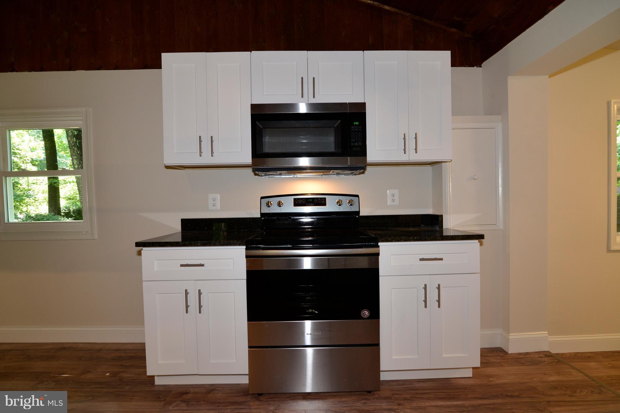 4165 Freezeland Road Linden, VA 22642 - Photo 8 of 30 Kitchen