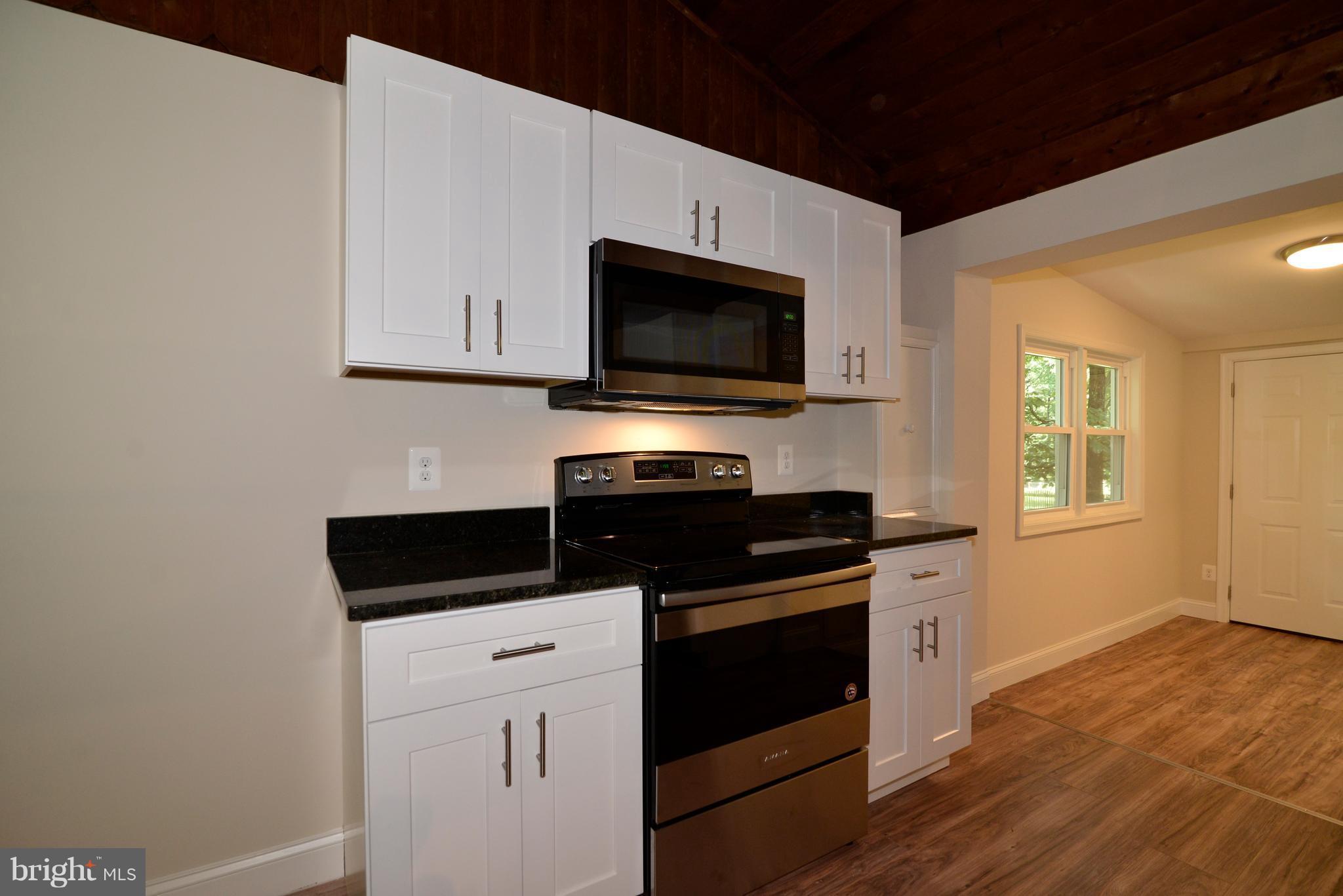 4165 Freezeland Road Linden, VA 22642 - Photo 9 of 30 Kitchen