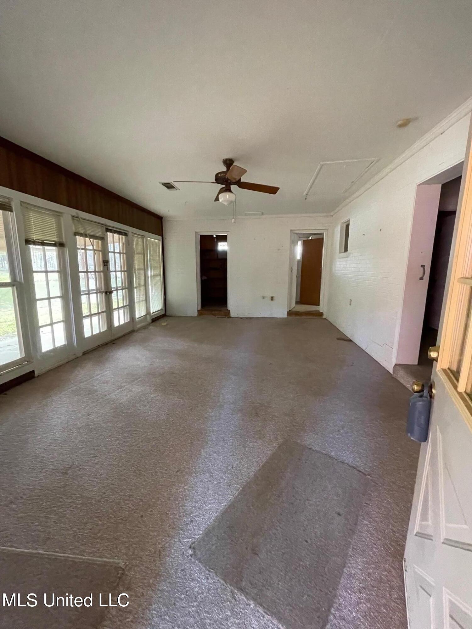 2127 Cleary Road Florence, MS 39073 - Photo 7 of 11 IMG_2591
