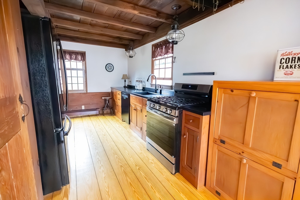 30 The Common Phillipston, MA 01331 - Photo 10 of 42