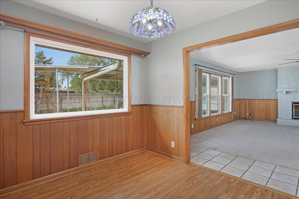 3017 Mockingbird Lane Amarillo, TX 79109 - Photo 12 of 25 a view of an empty room with a window