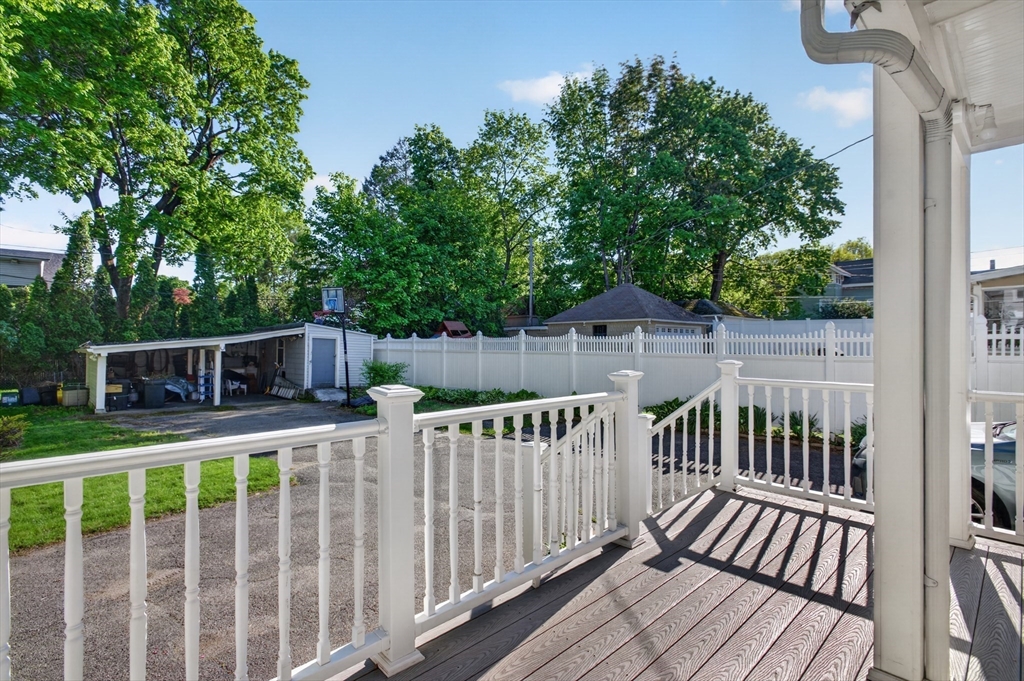 962 Pleasant Street Worcester, MA 01602 - Photo 29 of 32