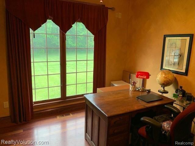 3756 West Castle Road Fostoria, MI 48435 - Photo 5 of 32 IMG_7069.jpg