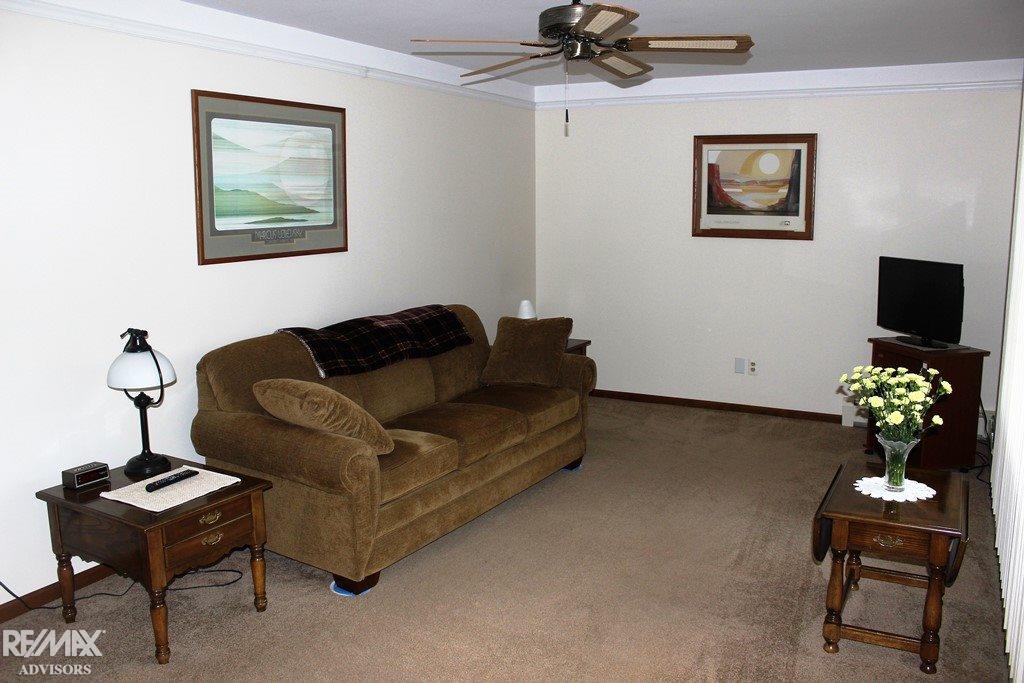 7124 Meldrum Road Fair Haven, MI 48023 - Photo 7 of 21 31320806-6.JPG