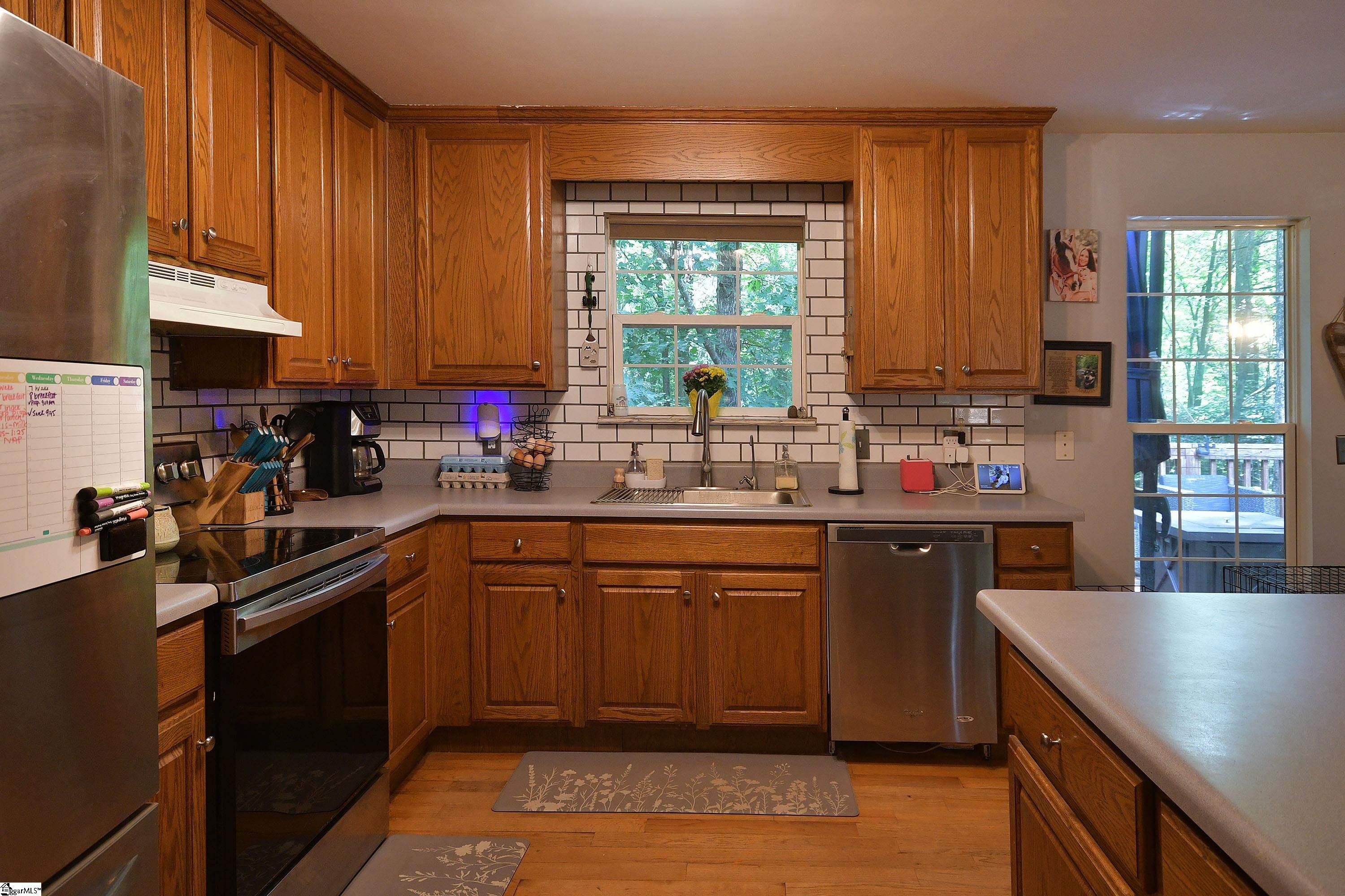 450 Waspnest Road Wellford, SC 29385 - Photo 11 of 32