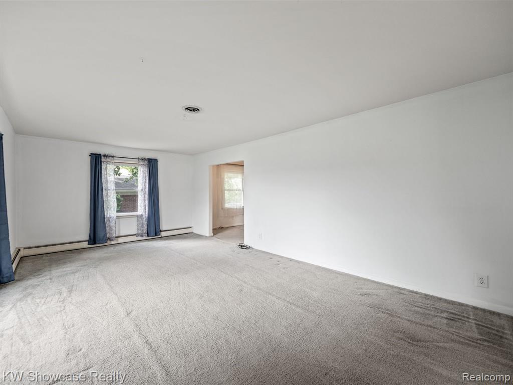 30728 West 14 Mile Road West Bloomfield, MI 48322 - Photo 6 of 30