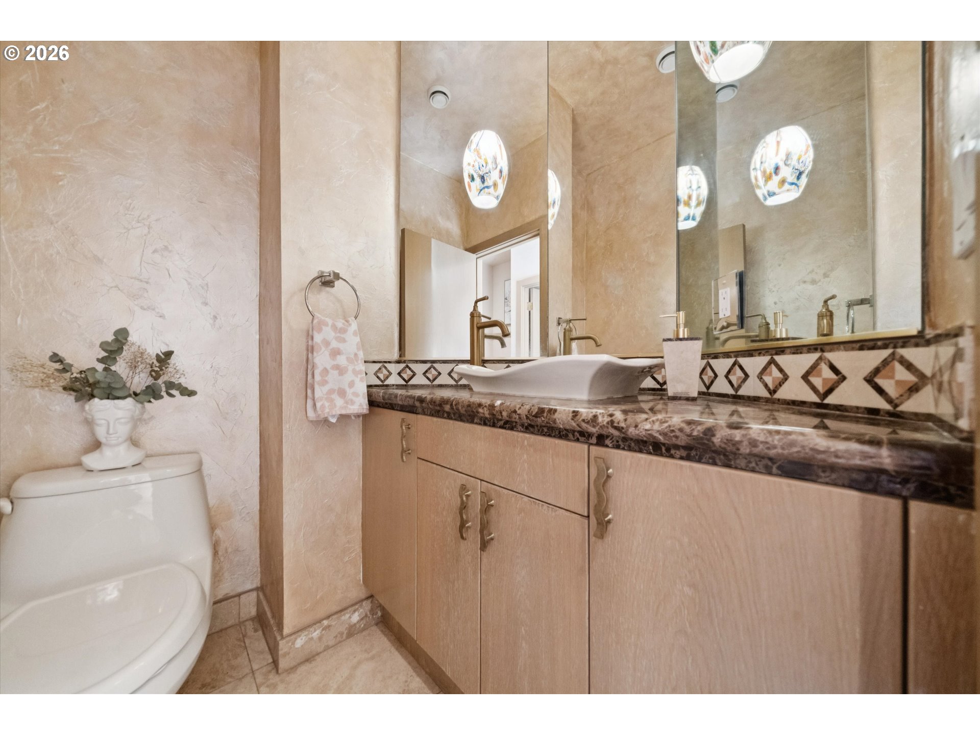 24400 Southwest Valley View Road West Linn, OR 97068 - Photo 22 of 48