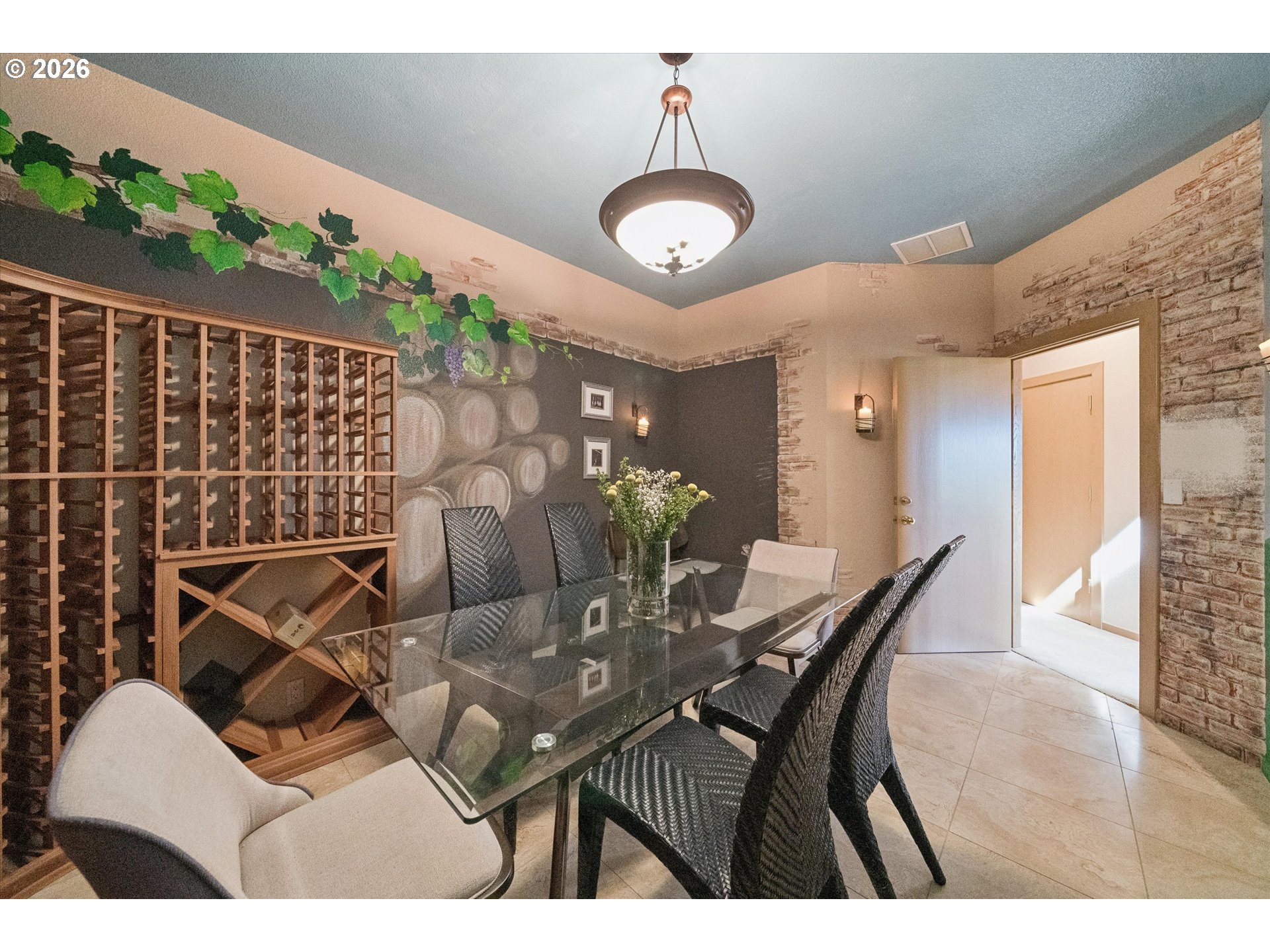 24400 Southwest Valley View Road West Linn, OR 97068 - Photo 27 of 48